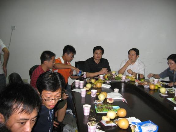 中心举行中秋茶话会暨2007届迎新会