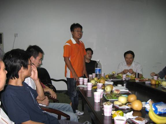 中心举行中秋茶话会暨2007届迎新会